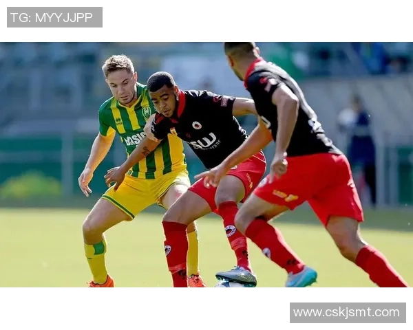 坎布尔迎战沃伦丹双方争夺关键三分赛季走势将如何变化 坎布尔迎战沃伦丹双方争夺关键三分赛季走势将如何变化